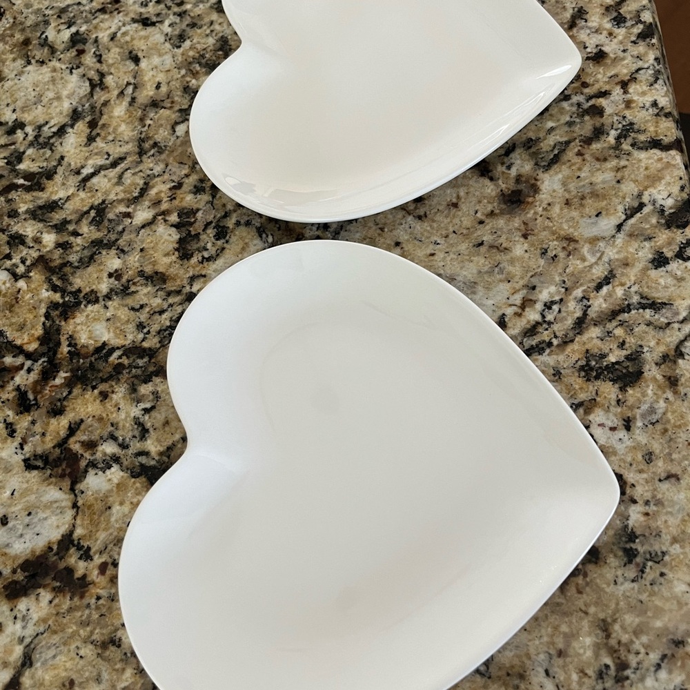 2 Heart Shaped plates